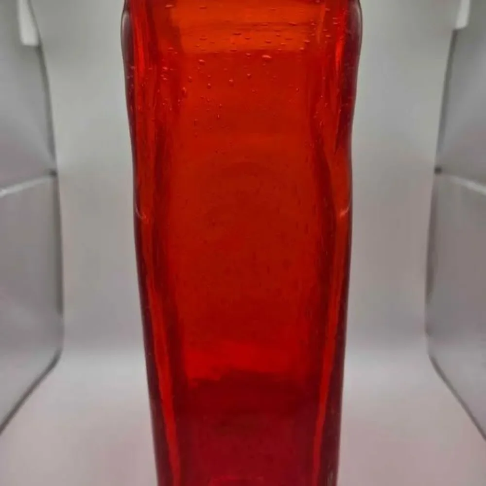 Petrina Handmade Art Glass Vase Red Orange Controlled Bubble 10